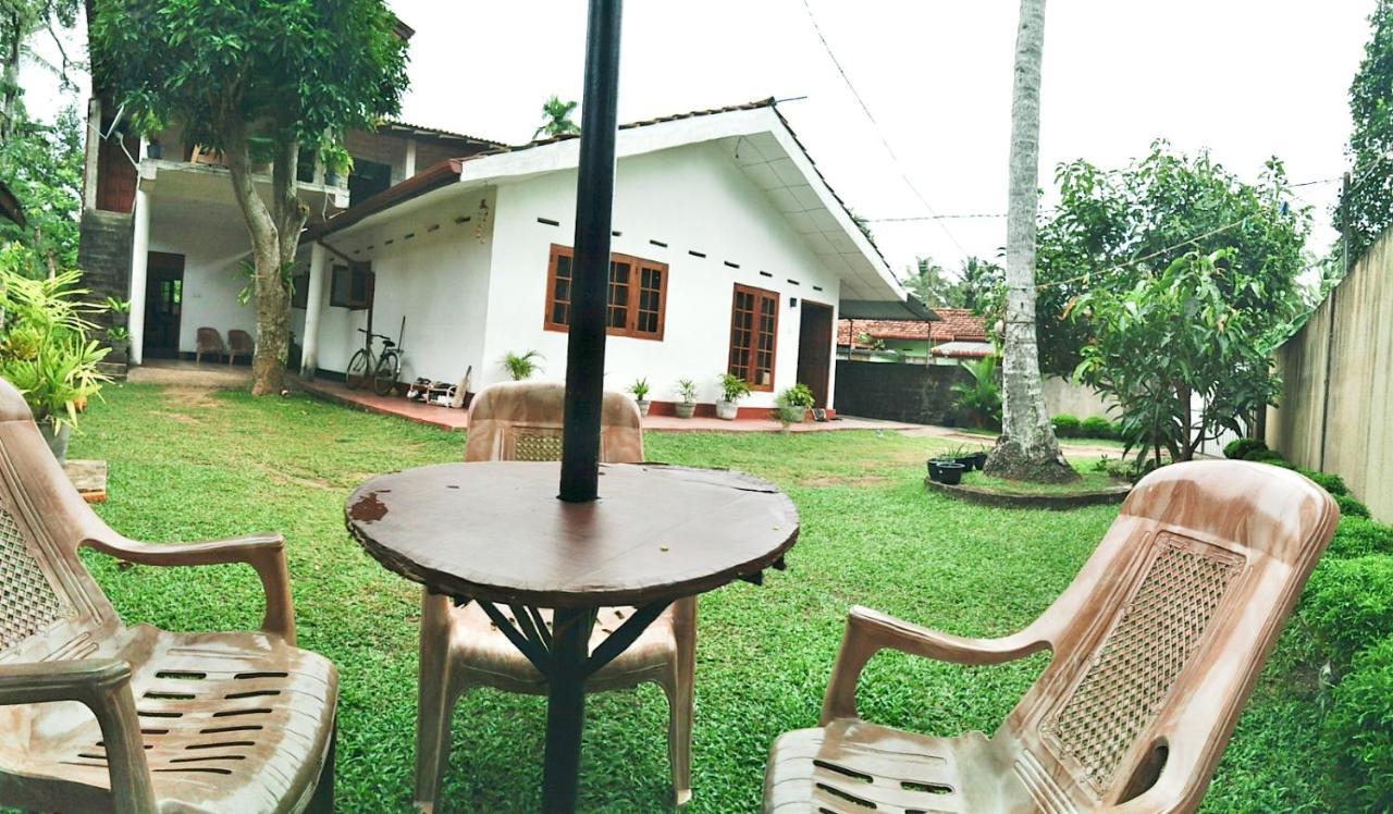 Sanithu Homestay And Villa Galle Extérieur photo