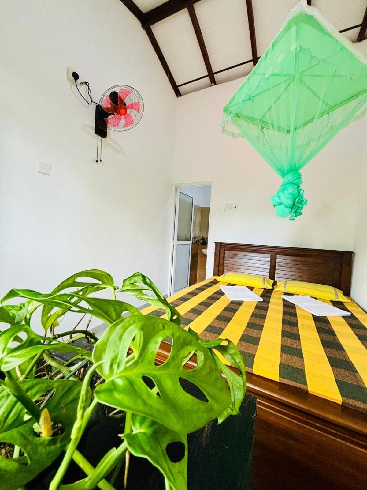 Sanithu Homestay And Villa Galle Extérieur photo