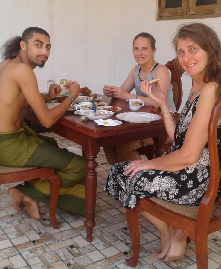 Sanithu Homestay And Villa Galle Extérieur photo